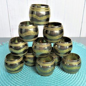 Silver and Gold Napkin Rings (11).....................325